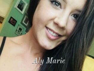 Aly_Marie