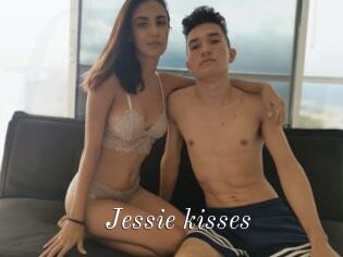 Jessie_kisses