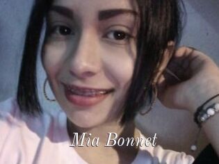 Mia_Bonnet