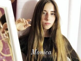 Monica_