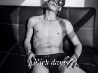 Nick_davis