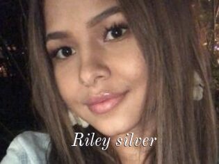 Riley_silver