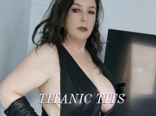 TITANIC_TITS