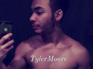 Tyler_Moore