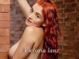 Victoria_lanz