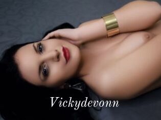 Vickydevonn