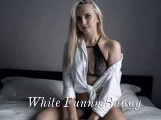 White_Funny_Bunny